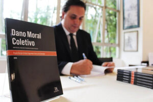 Leia mais sobre o artigo Paulo Sergio Ferraz de Camargo lança “Dano Moral Coletivo”