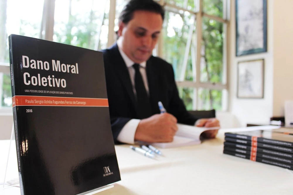 Você está visualizando atualmente Paulo Sergio Ferraz de Camargo lança “Dano Moral Coletivo”
